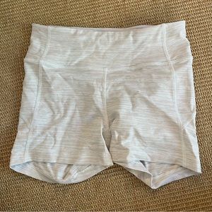 Outdoor voices TechSweat flex 5” short